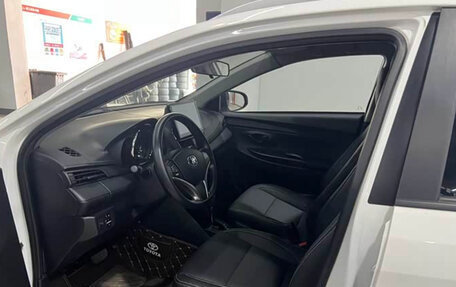 Toyota Yaris XP150 рестайлинг, 2023 год, 1 250 000 рублей, 6 фотография