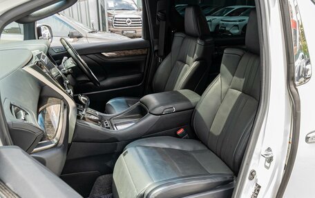 Toyota Alphard III, 2020 год, 5 570 000 рублей, 8 фотография