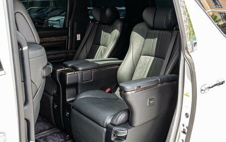 Toyota Alphard III, 2020 год, 5 570 000 рублей, 7 фотография