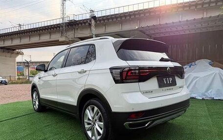 Volkswagen T-Cross I, 2022 год, 1 290 000 рублей, 6 фотография