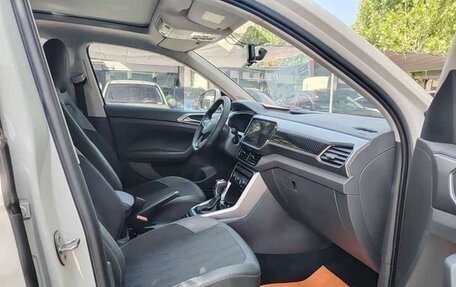 Volkswagen T-Cross I, 2022 год, 1 400 000 рублей, 8 фотография