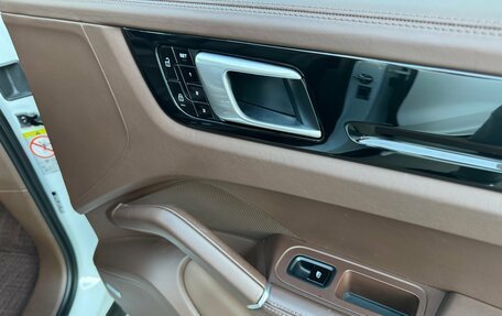 Porsche Cayenne III, 2020 год, 7 490 000 рублей, 34 фотография