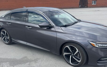 Honda Accord IX рестайлинг, 2019 год, 3 300 000 рублей, 2 фотография