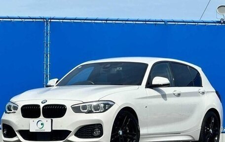 BMW 1 серия, 2018 год, 950 000 рублей, 2 фотография