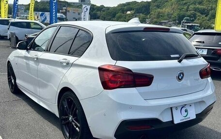 BMW 1 серия, 2018 год, 950 000 рублей, 6 фотография