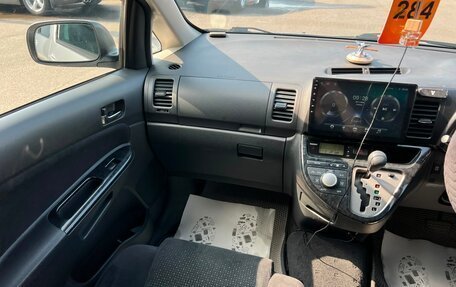 Toyota Wish II, 2006 год, 1 099 000 рублей, 14 фотография