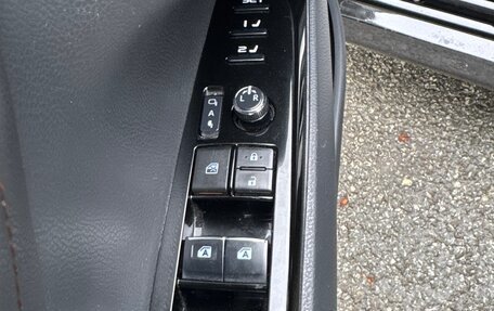 Toyota Camry, 2018 год, 3 000 000 рублей, 17 фотография