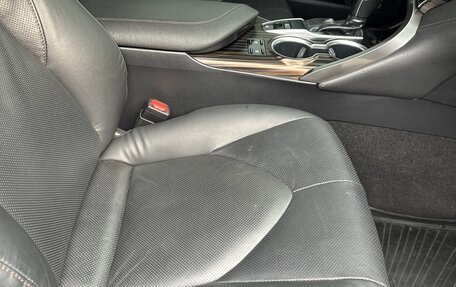Toyota Camry, 2018 год, 3 000 000 рублей, 28 фотография