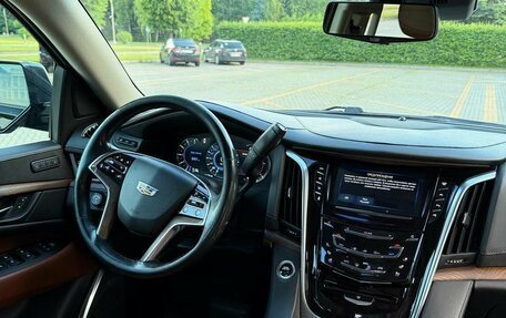 Cadillac Escalade IV, 2020 год, 5 000 000 рублей, 15 фотография
