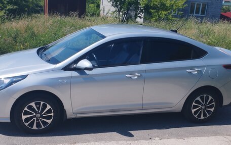Hyundai Solaris II рестайлинг, 2021 год, 1 200 000 рублей, 3 фотография