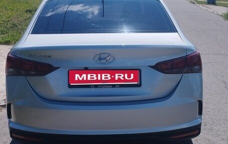 Hyundai Solaris II рестайлинг, 2021 год, 1 200 000 рублей, 6 фотография
