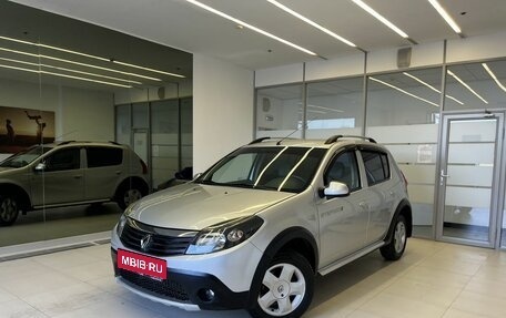 Renault Sandero I, 2014 год, 800 000 рублей, 1 фотография