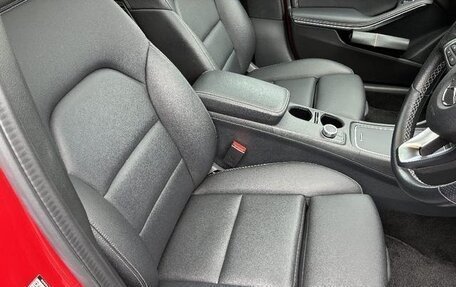 Mercedes-Benz GLA, 2019 год, 1 630 000 рублей, 10 фотография