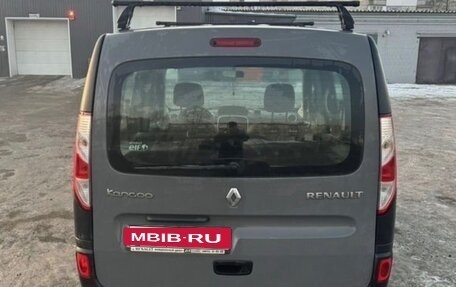 Renault Kangoo II рестайлинг, 2014 год, 1 050 000 рублей, 2 фотография
