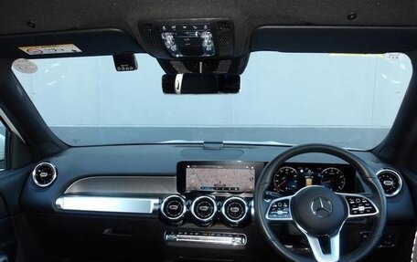 Mercedes-Benz GLB, 2021 год, 2 350 000 рублей, 9 фотография