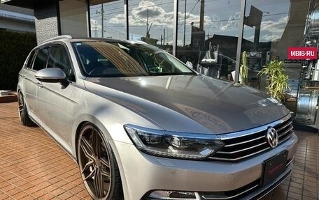Volkswagen Passat B8 рестайлинг, 2018 год, 1 240 010 рублей, 4 фотография