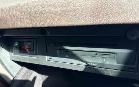 Volkswagen Passat B8 рестайлинг, 2018 год, 1 240 010 рублей, 33 фотография