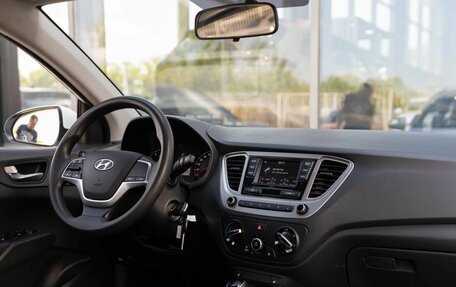Hyundai Solaris II рестайлинг, 2020 год, 1 350 000 рублей, 10 фотография