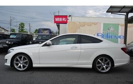 Mercedes-Benz C-Класс, 2014 год, 1 100 000 рублей, 4 фотография