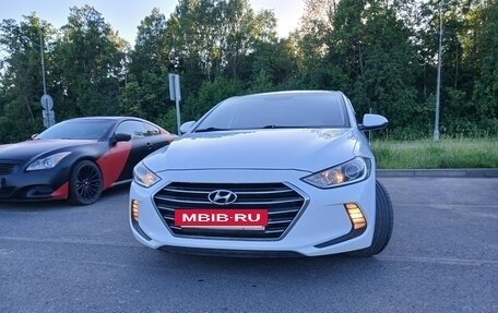 Hyundai Elantra VI рестайлинг, 2016 год, 1 290 000 рублей, 3 фотография