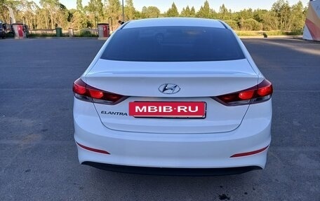 Hyundai Elantra VI рестайлинг, 2016 год, 1 290 000 рублей, 6 фотография