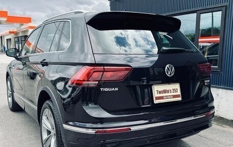 Volkswagen Tiguan II, 2018 год, 1 530 010 рублей, 5 фотография