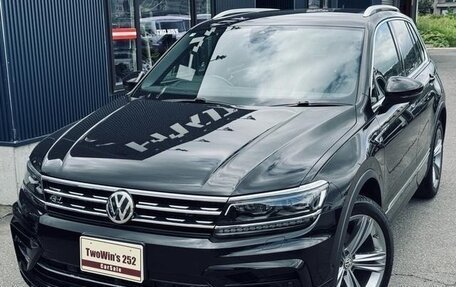 Volkswagen Tiguan II, 2018 год, 1 530 010 рублей, 2 фотография