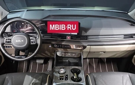 KIA Carnival, 2025 год, 6 676 000 рублей, 7 фотография