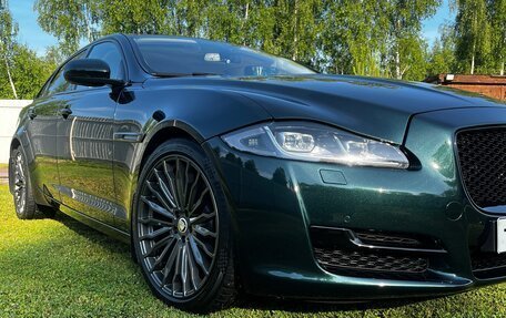 Jaguar XJ IV (X351), 2017 год, 2 500 000 рублей, 2 фотография