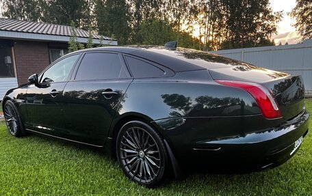 Jaguar XJ IV (X351), 2017 год, 2 500 000 рублей, 10 фотография