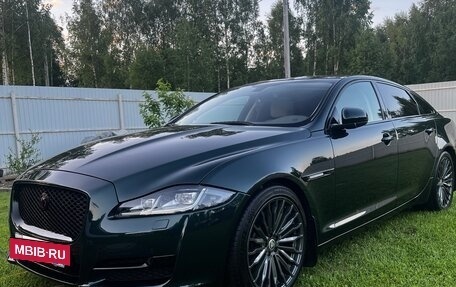 Jaguar XJ IV (X351), 2017 год, 2 500 000 рублей, 9 фотография