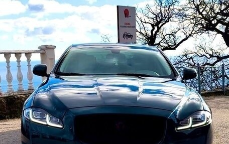Jaguar XJ IV (X351), 2017 год, 2 500 000 рублей, 13 фотография