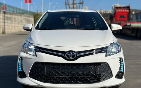 Toyota Vios III, 2022 год, 1 420 000 рублей, 2 фотография