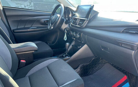 Toyota Vios III, 2022 год, 1 420 000 рублей, 14 фотография