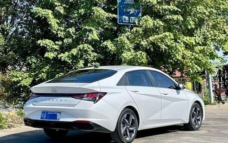 Hyundai Elantra, 2021 год, 1 125 000 рублей, 3 фотография