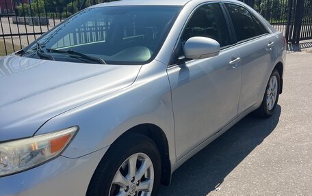 Toyota Camry, 2011 год, 1 100 000 рублей, 2 фотография