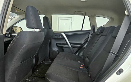 Toyota RAV4, 2016 год, 2 249 000 рублей, 17 фотография