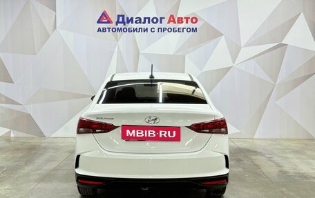 Hyundai Solaris II рестайлинг, 2021 год, 1 700 000 рублей, 5 фотография