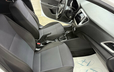 Hyundai Solaris II рестайлинг, 2021 год, 1 700 000 рублей, 12 фотография