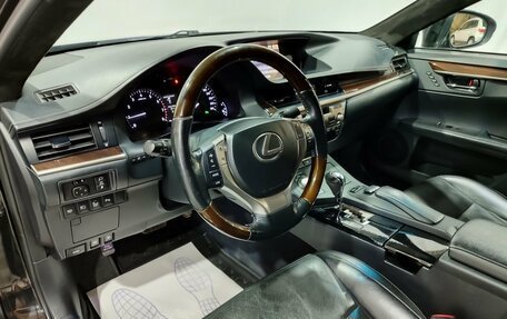 Lexus ES VII, 2014 год, 2 300 000 рублей, 17 фотография