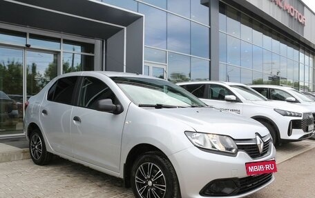 Renault Logan II, 2018 год, 840 000 рублей, 3 фотография