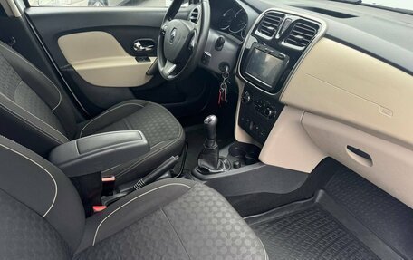 Renault Logan II, 2015 год, 749 000 рублей, 28 фотография