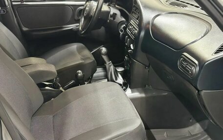 Chevrolet Niva I рестайлинг, 2010 год, 409 000 рублей, 7 фотография