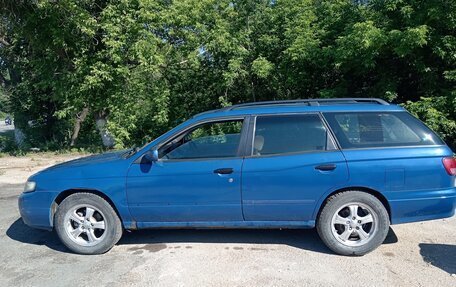 Nissan Avenir II, 2002 год, 235 000 рублей, 5 фотография