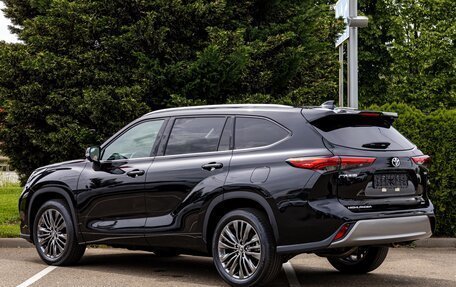 Toyota Highlander, 2026 год, 5 895 000 рублей, 4 фотография