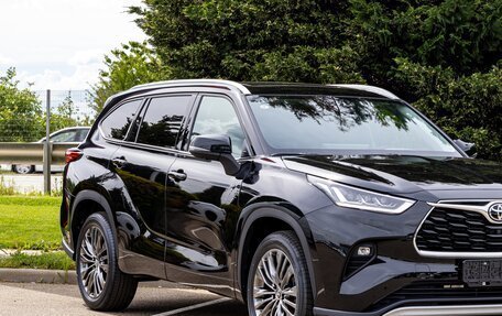 Toyota Highlander, 2026 год, 5 895 000 рублей, 7 фотография