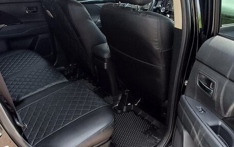 Mitsubishi Outlander III рестайлинг 3, 2020 год, 2 400 000 рублей, 12 фотография
