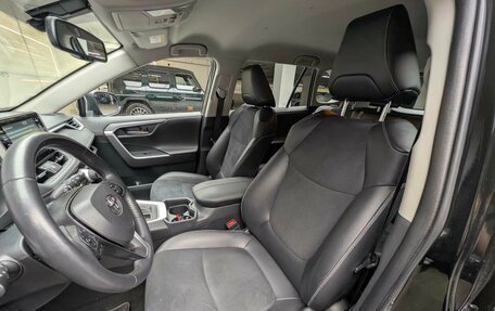 Toyota RAV4, 2021 год, 3 599 000 рублей, 9 фотография