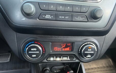 KIA Rio III рестайлинг, 2012 год, 850 000 рублей, 17 фотография