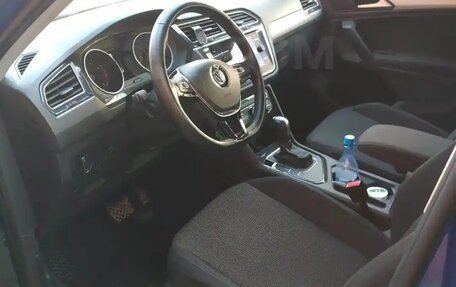 Volkswagen Tiguan II, 2019 год, 2 149 000 рублей, 8 фотография